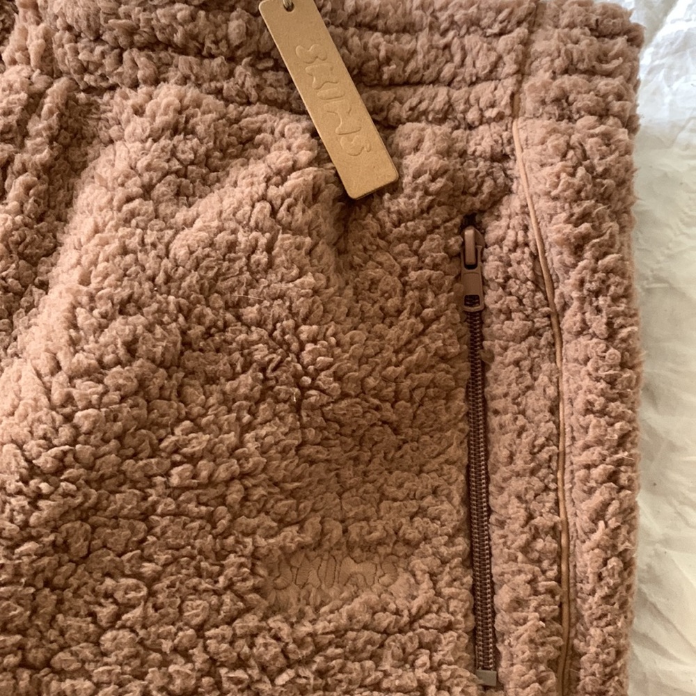 SKIMS Tan Fleece Track Pants & Joggers - Picture 5 of 7